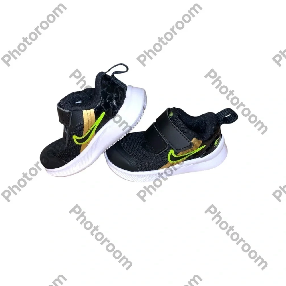 NWOT NIKE Star runner baby Toddler shoes size 3C